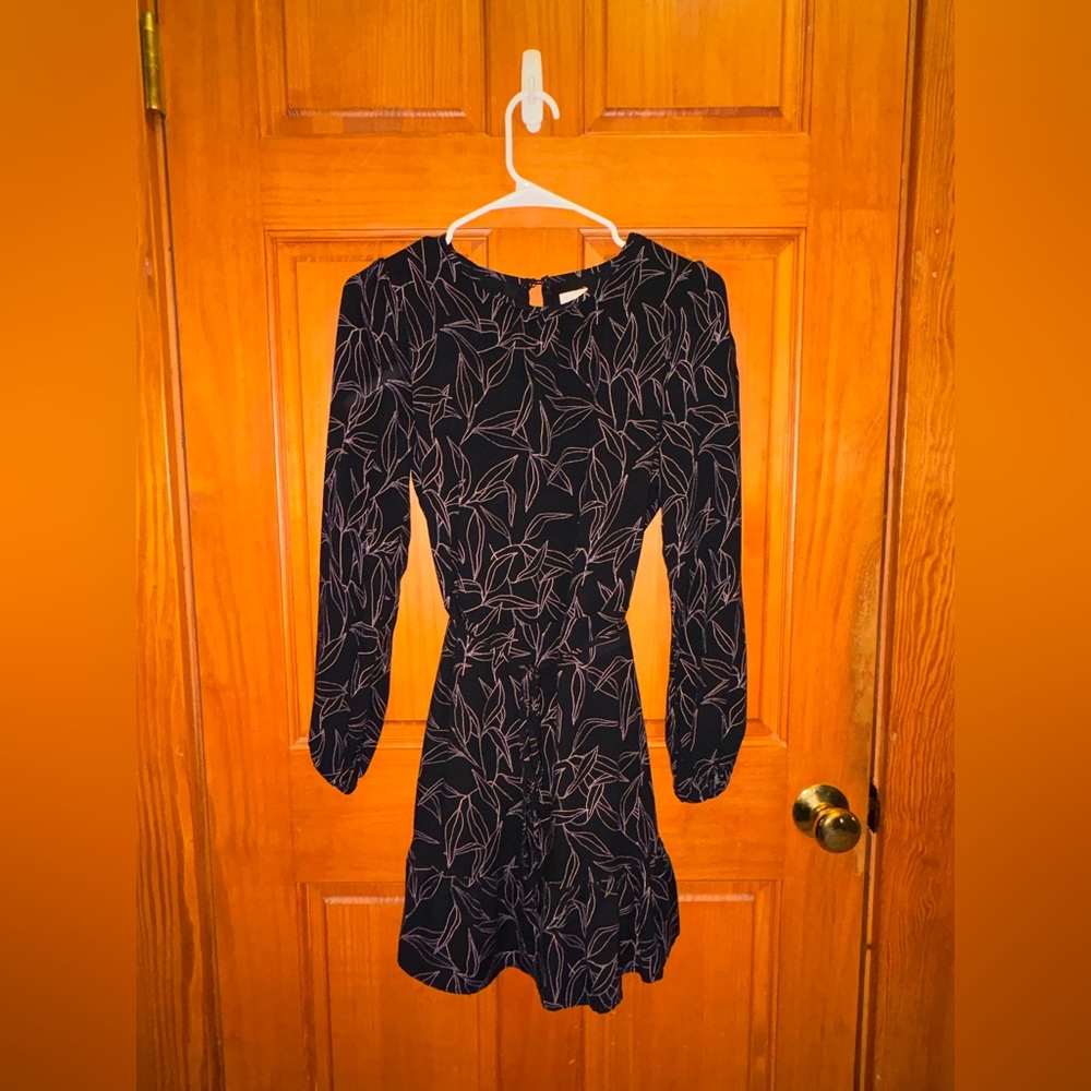 a new day Black Long Sleeve Leaf Pattern Dress